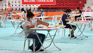 GELECEĞİN TEKNOLOJİ YILDIZI OLMAK İÇİN KAHRAMANMARAŞ’TA HÜNERLERİNİ SERGİLEDİ