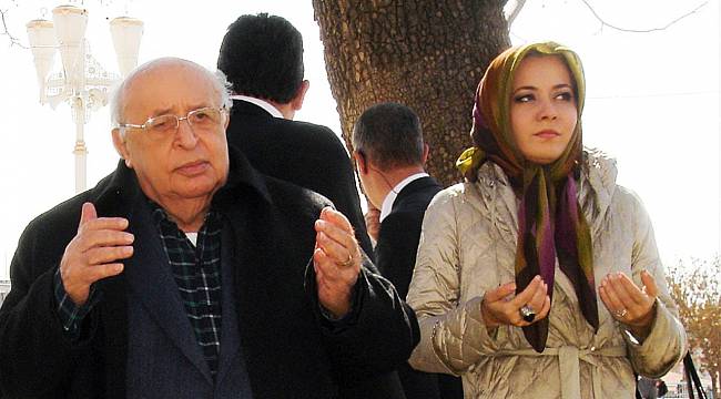 İYİ PARTİ ISPARTA MİLLETVEKİLİ DR. AYLİN CESUR’DAN MEVLİD KANDİLİ MESAJI