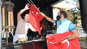 “Onikişubat’ta Cadde ve Sokaklar Kırmızı Beyaz”