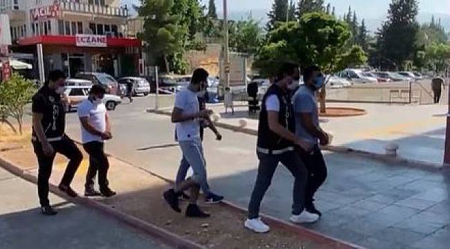 Kahramanmaraş’ta uyuşturucu satıcılarına dev operasyon!
