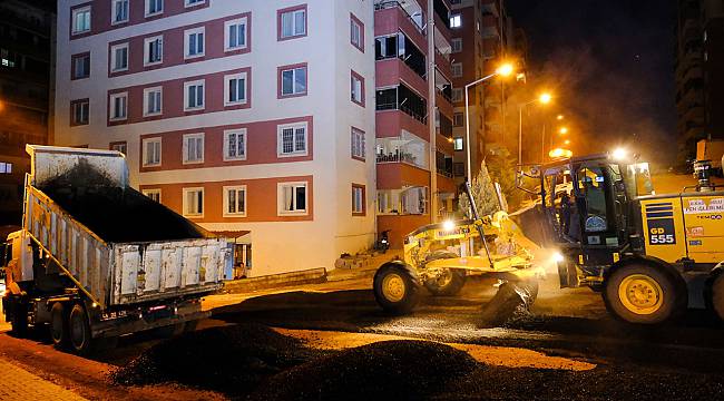 DULKADİROĞLU BELEDİYESİ'NDEN GÜNEŞEVLER’DE ASFALT ÇALIŞMASI