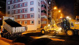 DULKADİROĞLU BELEDİYESİ'NDEN GÜNEŞEVLER’DE ASFALT ÇALIŞMASI