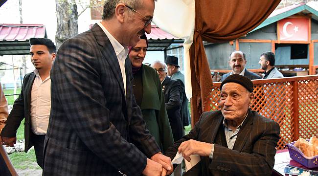 Başkan Güngör Göksun’da Şehit ve Gazi Aileleriyle İftar Yaptı