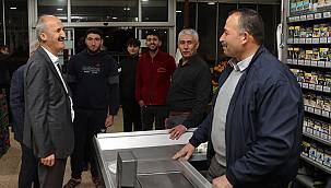 BAŞKAN OKAY’DAN VEZİR HOCA BULVARI ESNAFINA ZİYARETİ