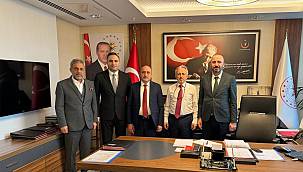 ÖZ SAĞLIK-İŞ YÖNETİMİNDEN SAĞLIK BAKANLIĞI YÖNETİM HİZMETLERİ GENEL MÜDÜRÜ DR. CELAL ŞAHİN'E “HAYIRLI OLSUN” ZİYARETİ
