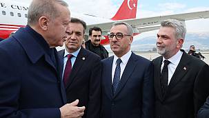 Cumhurbaşkanı Erdoğan, Kapıçam'da Deprem Şehitliği'ni Ziyaret Etti