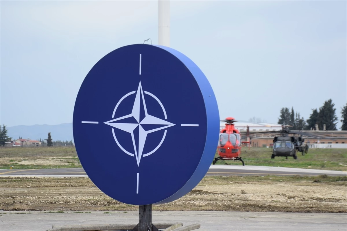 Arnavutluk, 'Rusya Tehlikesine' Karşı, Sovyet Dönemi Hava Üssü Kuçova'yı NATO'ya Açtı