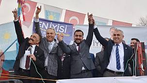 Mesut Dedeoğlu, “Fiziki Deprem Bitti Ama Fiili Deprem Devam Ediyor”