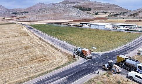 ELBİSTAN YOLLARI BÜYÜKŞEHİRLE YENİLENİYOR