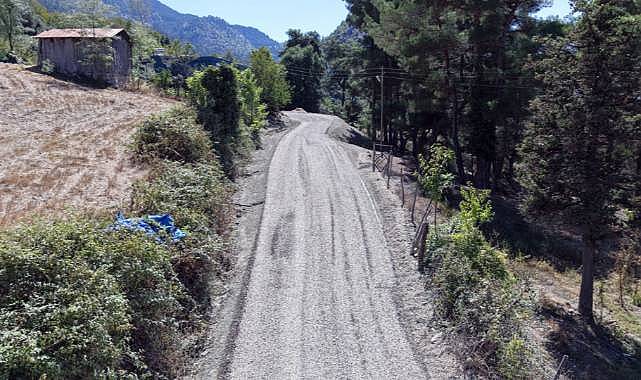 Büyükşehir’le Andırın Kırsalında Ulaşım Güçleniyor