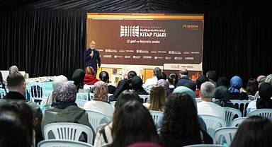 Tarık Tufan, Kitap Fuarı’nda Okurlarla Buluştu