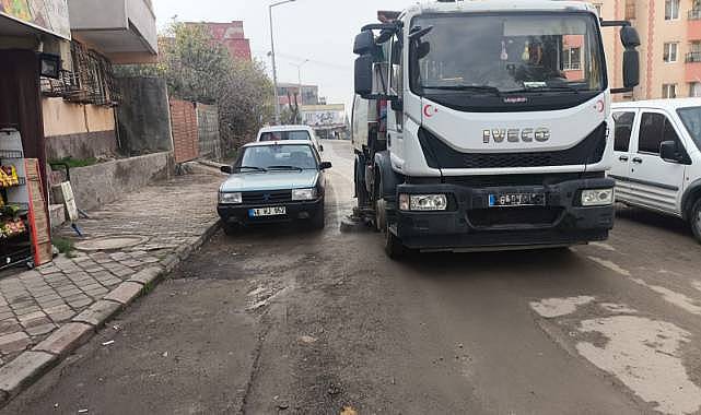 DULKADİROĞLU BELEDİYESİ, UMUT KONTEYNER KENT VE İLÇE GENELİNDE TEMİZLİK ÇALIŞMALARINI SÜRDÜRÜYOR