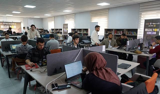 Oyun Geliştiren Gençler Pusula Maraş’ta Buluştu: “Madalyon Game Jam” Başladı