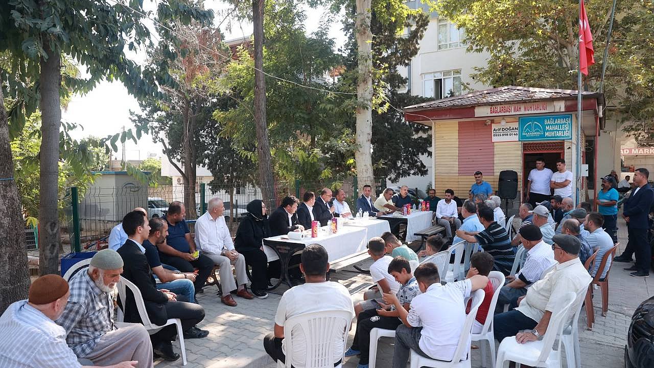 BAŞKAN AKPINAR 101. MAHALLE TOPLANTISINDA BAĞLARBAŞI MAHALLESİ SAKİNLERİYLE BULUŞTU