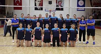 Büyükşehir Belediyespor Kadın Voleybol Takımı, 2. Lig Maratonuna Hazırlanıyor