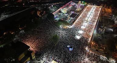 Kahramanmaraş'ta Funda Arar Konserinde Coşku Zirveye Çıktı