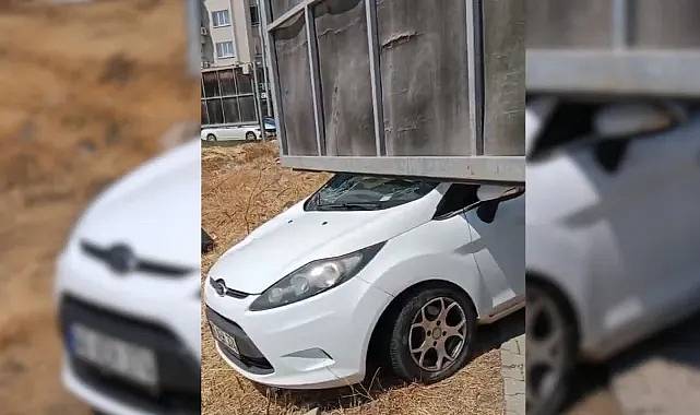Kahramanmaraş’ta Kontrolden Çıkan Otomobil Yayaya Çarptı