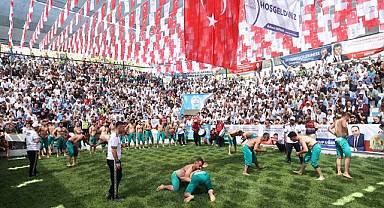 30. Geleneksel Bertiz Boyalı Şalvar Güreşlerine yoğun ilgi!