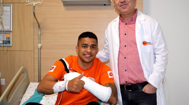 ADANASPOR’UN BREZİLYALI YILDIZI FREITAS AMELİYAT OLDU