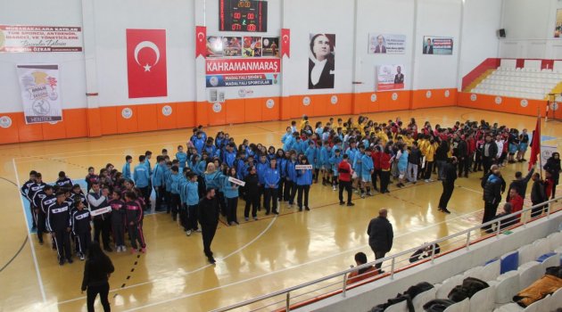 ANADOLU YILDIZLAR LİGİ HENTBOL AKDENİZ GRUP MÜSABAKALARI İLİMİZDE YAPILDI
