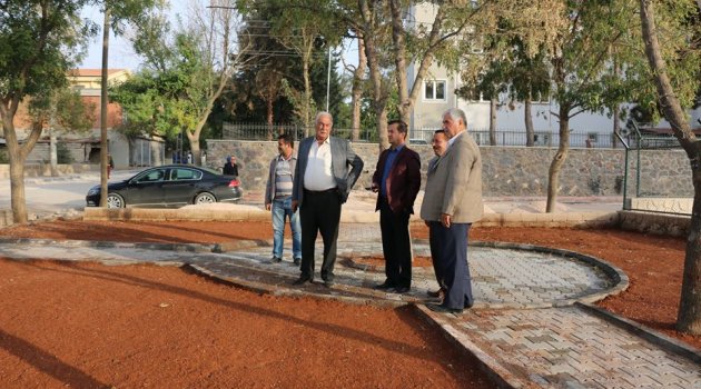 BAŞKAN BOZDAĞ’DAN İLÇE MERKEZİNDE VE KIRSAL MAHALLELERDE HİZMETLER ARALIKSIZ DEVAM EDİYOR..