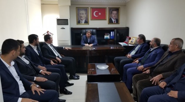 BÜYÜKŞEHİR ADAY ADAYI BULUNTU, KAHRAMANMARAŞ’I KARIŞ KARIŞ GEZİYOR..