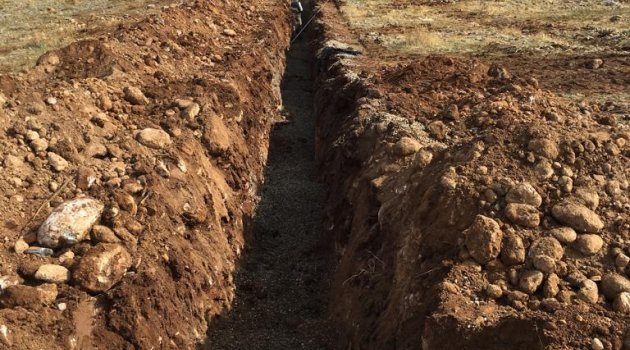 ÇARDAK’IN KANALİZASYON HATTI UZATILDI..
