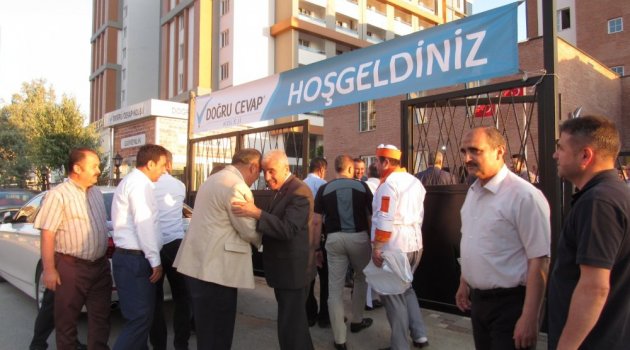 DOĞRU CEVAP’TA ‘DOSTLAR’ İFTARDA BULUŞTU