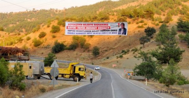 Erkoç’a Afişli Teşekkür