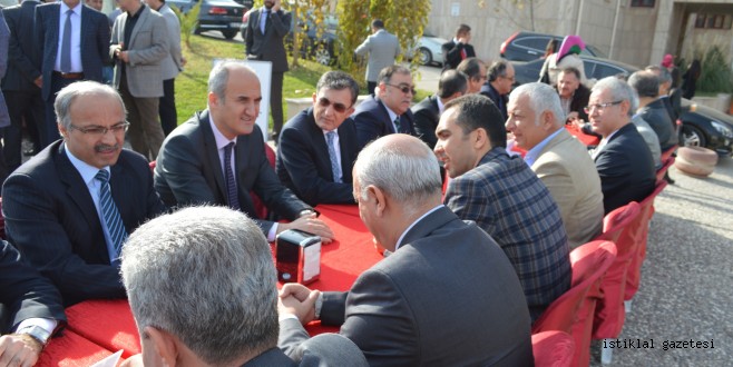 İHYA – DER, KSÜ’DE AŞURE DAĞITTI