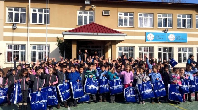 İSTANBUL’DAN ILICA BÖLGESİNDEKİ 17 OKULA “GELECEK KÖPRÜSÜ”