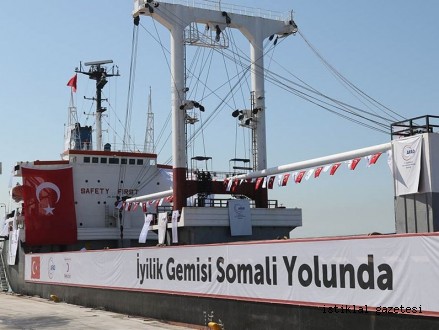 İYİLİK GEMİSİ SOMALİ YOLUNDA