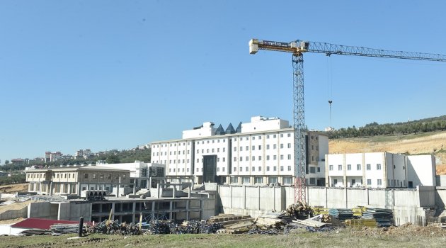 KAMU KÜLLİYESİ’NDE BELEDİYE HİZMET BİNASI HAZIR