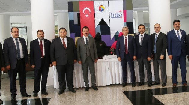 KMTSO’DAN ÖĞRENCİLERE GİYİM YARDIMI..