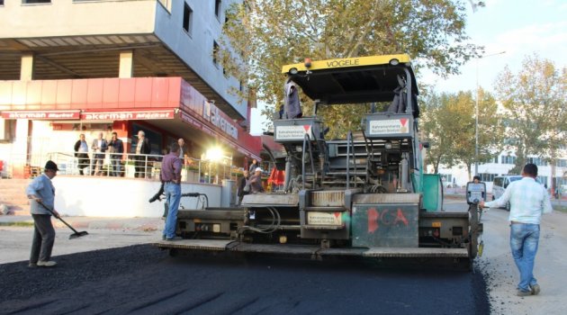 LÜTFİ KÖKER’DE ASFALT ÇALIŞMASI