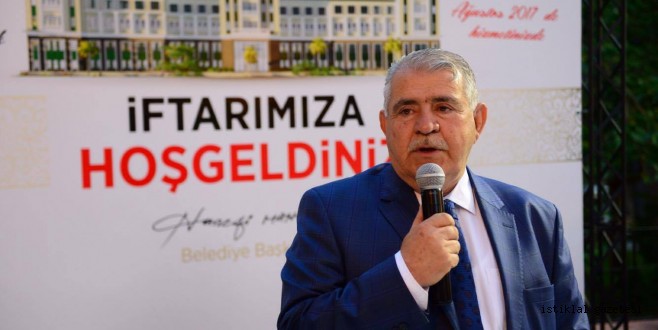 “MAKAMLAR, MEVKİLER GELİP GEÇER. ÖNEMLİ OLAN DOSTLUKLARDIR, GÖNÜL BAĞLARIDIR”