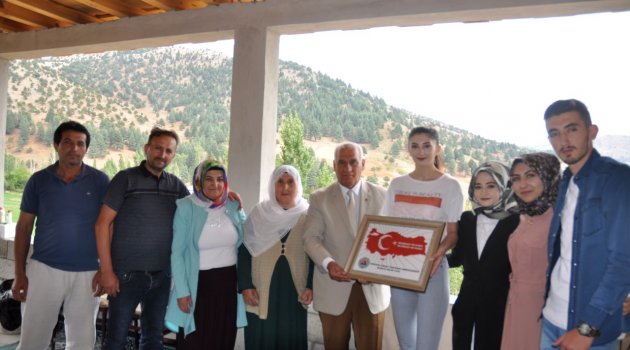 MİLLİ VOLEYBOLCU BERNA’YA BABA OCAĞINDA ZİYARET