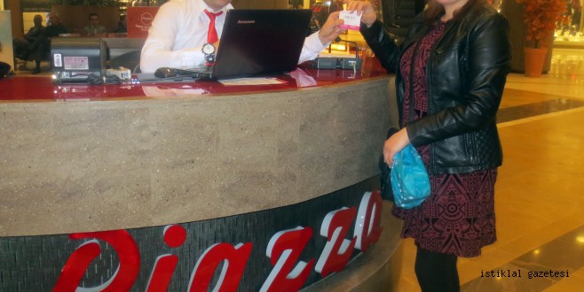 ÖĞRETMENLER SİNEMA KEYFİNİ PİAZZA’DA YAŞADI