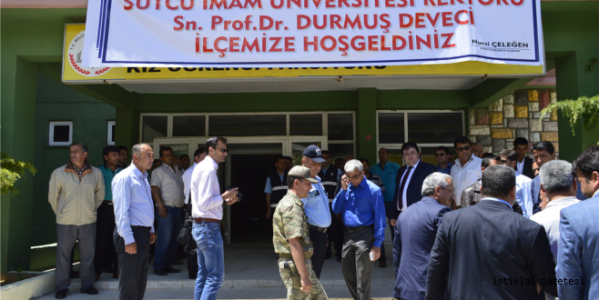 Rektör Deveci Ekinözünde Coşku ile Karşılandı