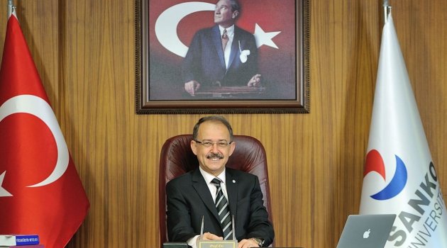 SANKO ÜNİVERSİTESİ REKTÖRÜ PROF. DR. GÜNER DAĞLI: “2019 YILI TÜM DÜNYAYA SAĞLIK, MUTLULUK VE BARIŞ GETİRSİN”