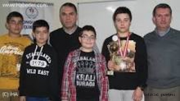 SANTRANÇTA BİRİNCİLİK KAHRAMANMARAŞIN