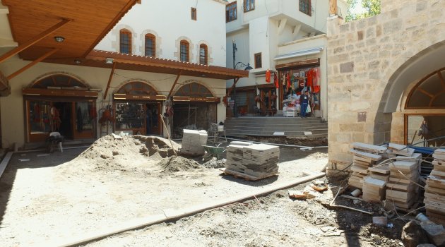 SARAÇHANE’DE ÇEVRE DÜZENLEMESİ