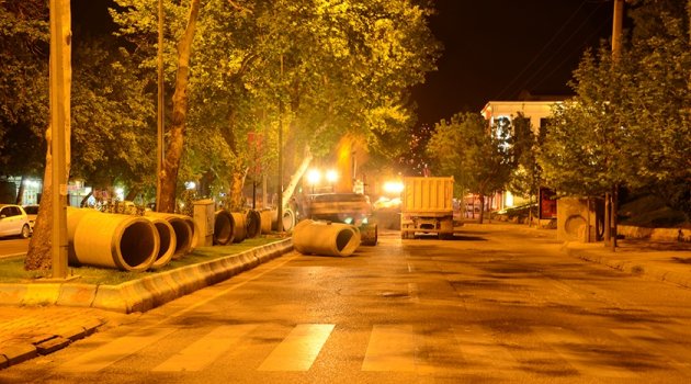 TRABZON CADDESİ VE ŞEKERDERE’NİN ALTYAPISI YENİLENİYOR