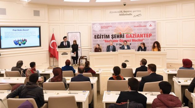 Vali Gül, “70 bin kişilik meclisimizle en iyisini yapacağız”