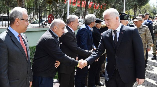 Vali Gül; “Şehir huzurluysa bu polislerimiz sayesindedir.